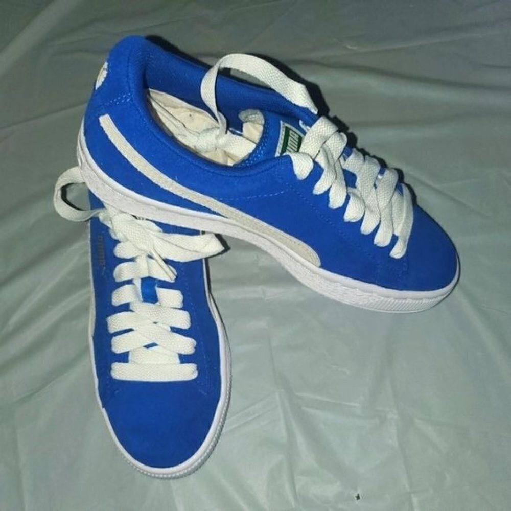 Puma‎ Suede Jr Unisex Snorkel Blue & White Sz. 4.5C Sneaker